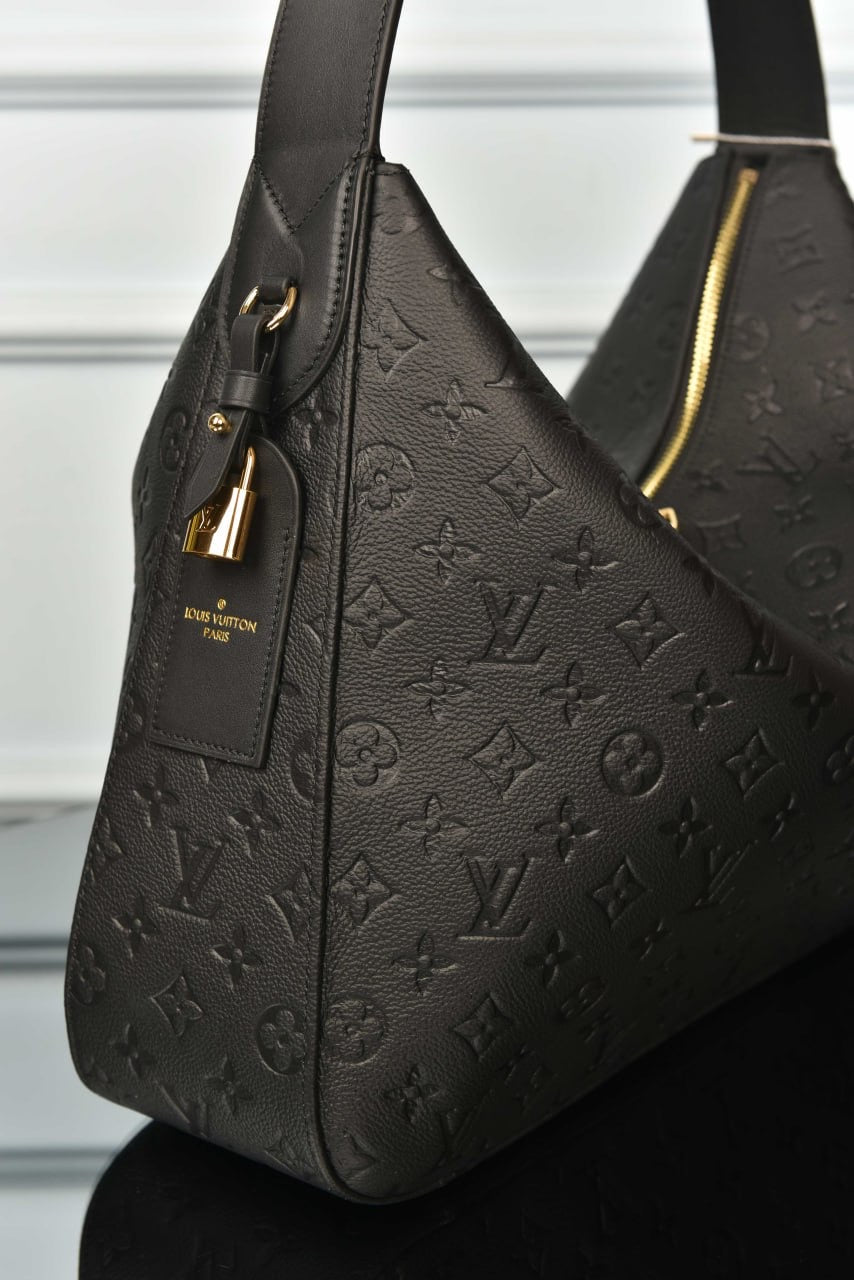 Louis Vuitton slouchy mm bag  monogram black (33cm x 22cm)