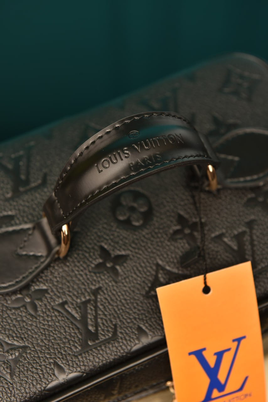 LV nice mini toiletry Monogram black (20cm x 14cm x 13cm)