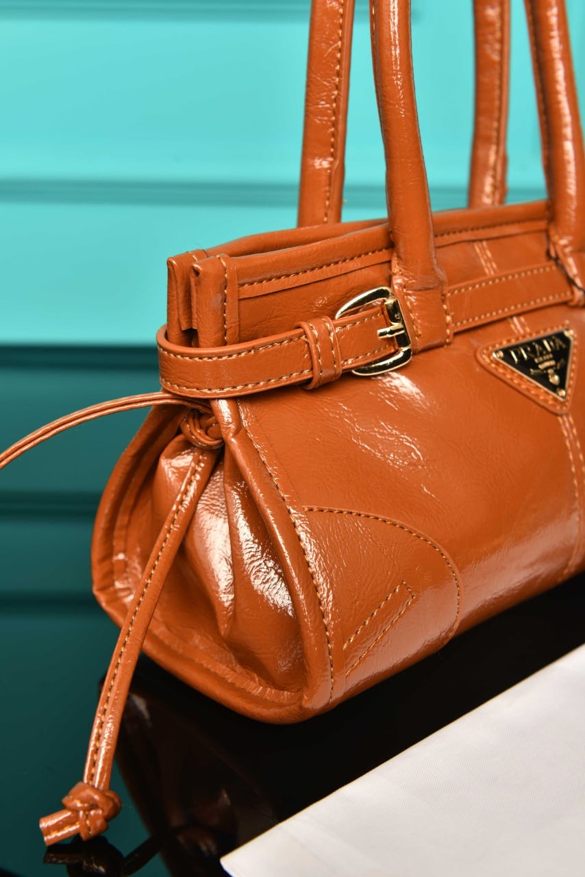 Prada Bonnie brown(32cm x 18cm)