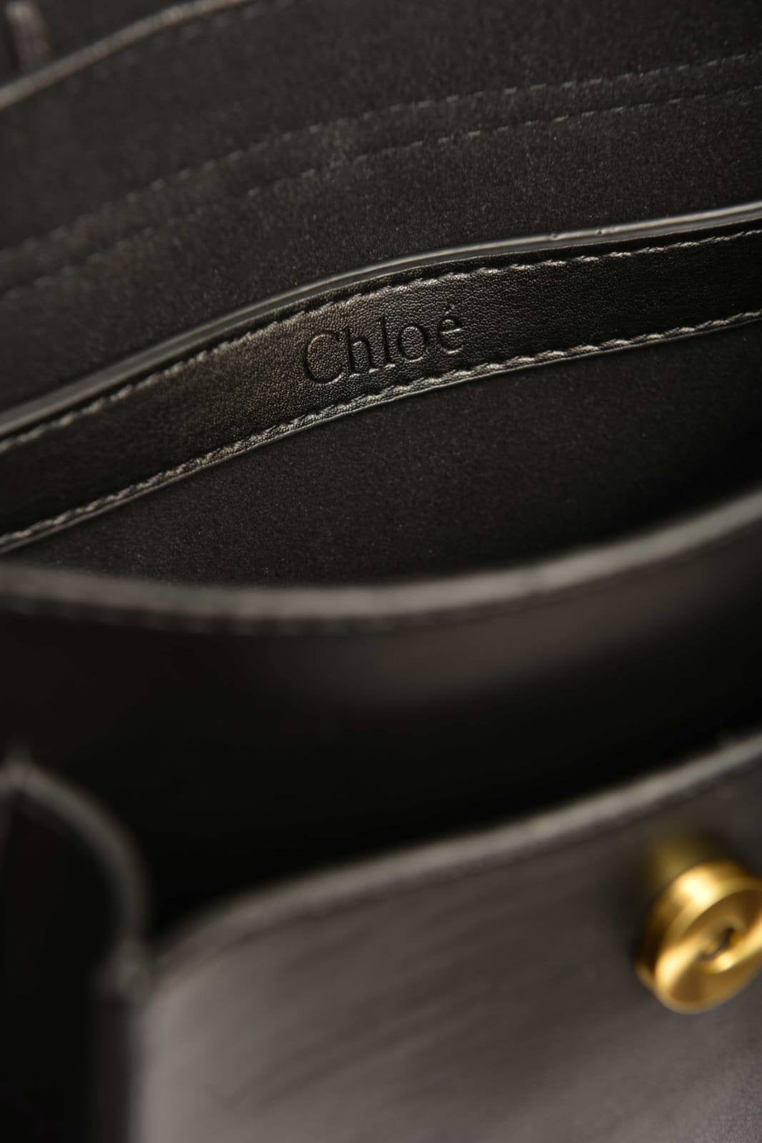 Chloe Hudson black(22.5cm x 22cm)