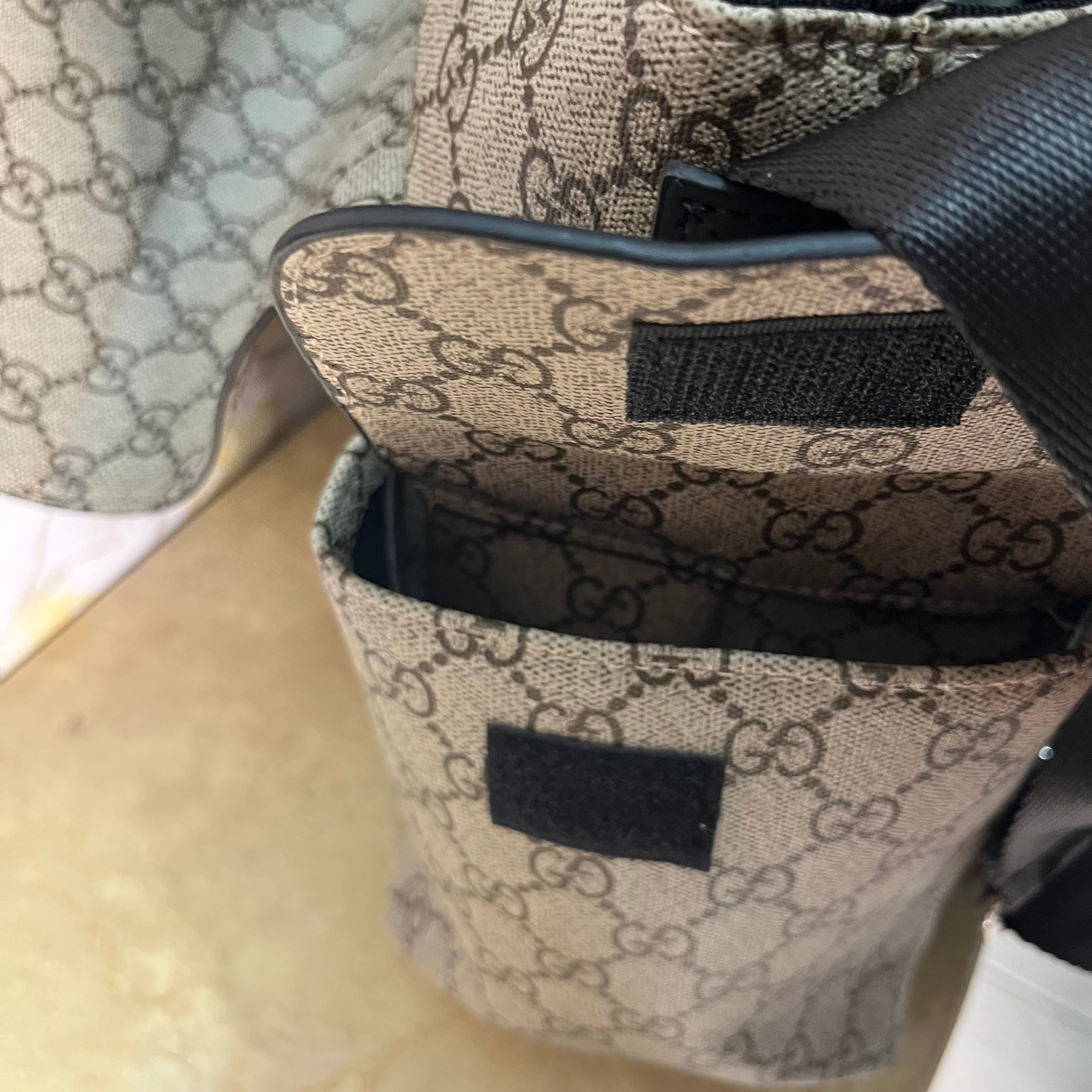 Guggi changing mommy bag(44cm x 28cm x 14cm)