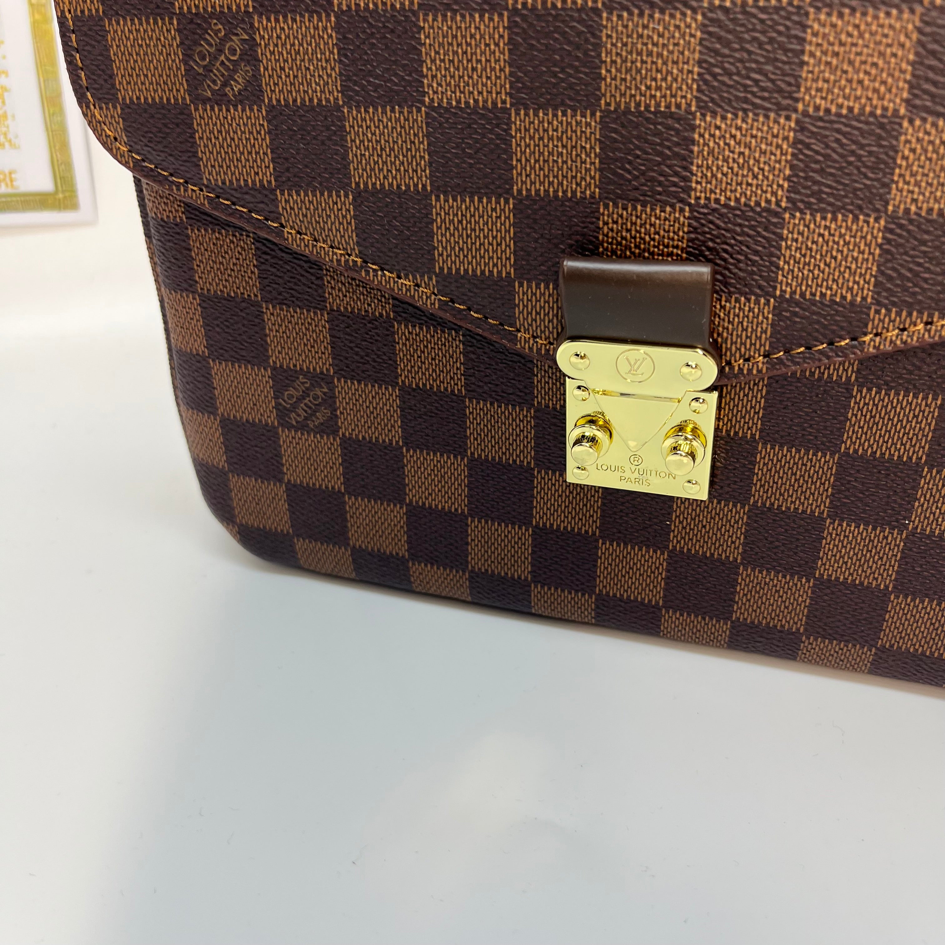 LOUIS VUITTON  Métis Damier (25x22)