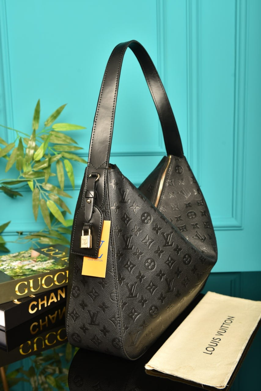 Louis Vuitton slouchy mm bag  monogram black large size (40cm x 29cm)