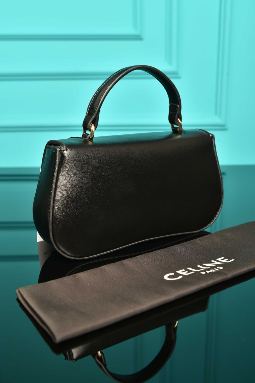 Celine Lola in shiny calfskin black(20cm x 11cm)