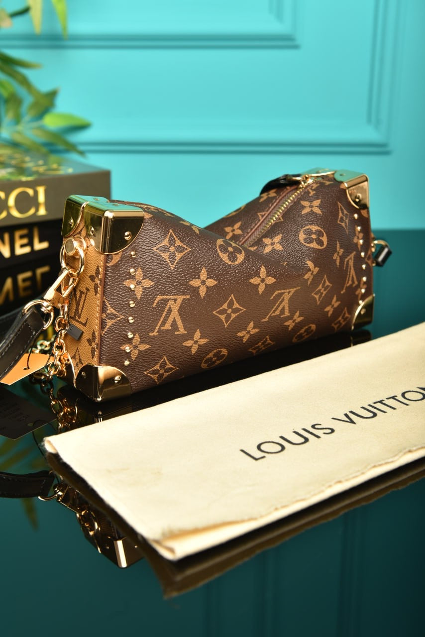 LV X TM SLIM TRUNK MONOGRAM (24cm x 11.5cm)