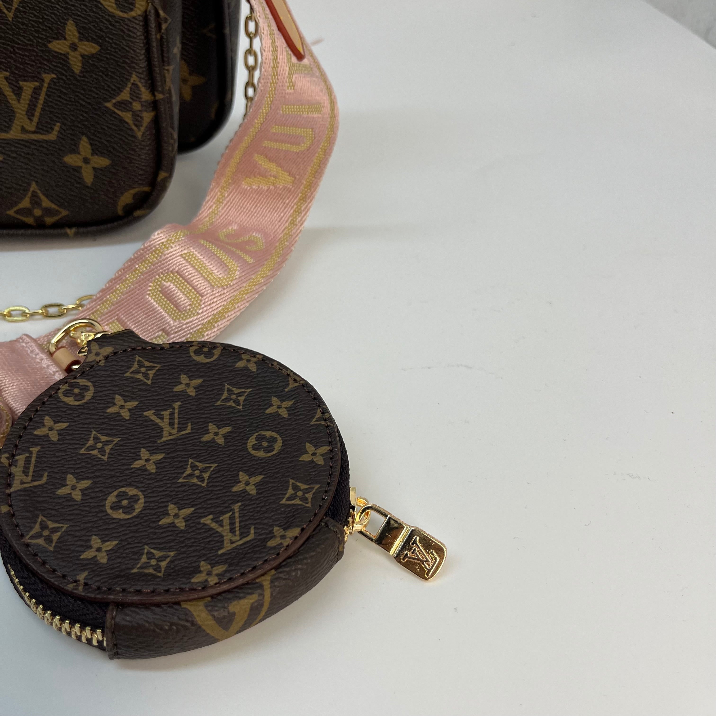 LV MULTI PINK(23cm x 15cm)