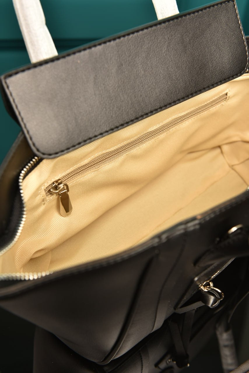 Small new luggage in supple shiny Lambskin(24cm x 15.5cm)