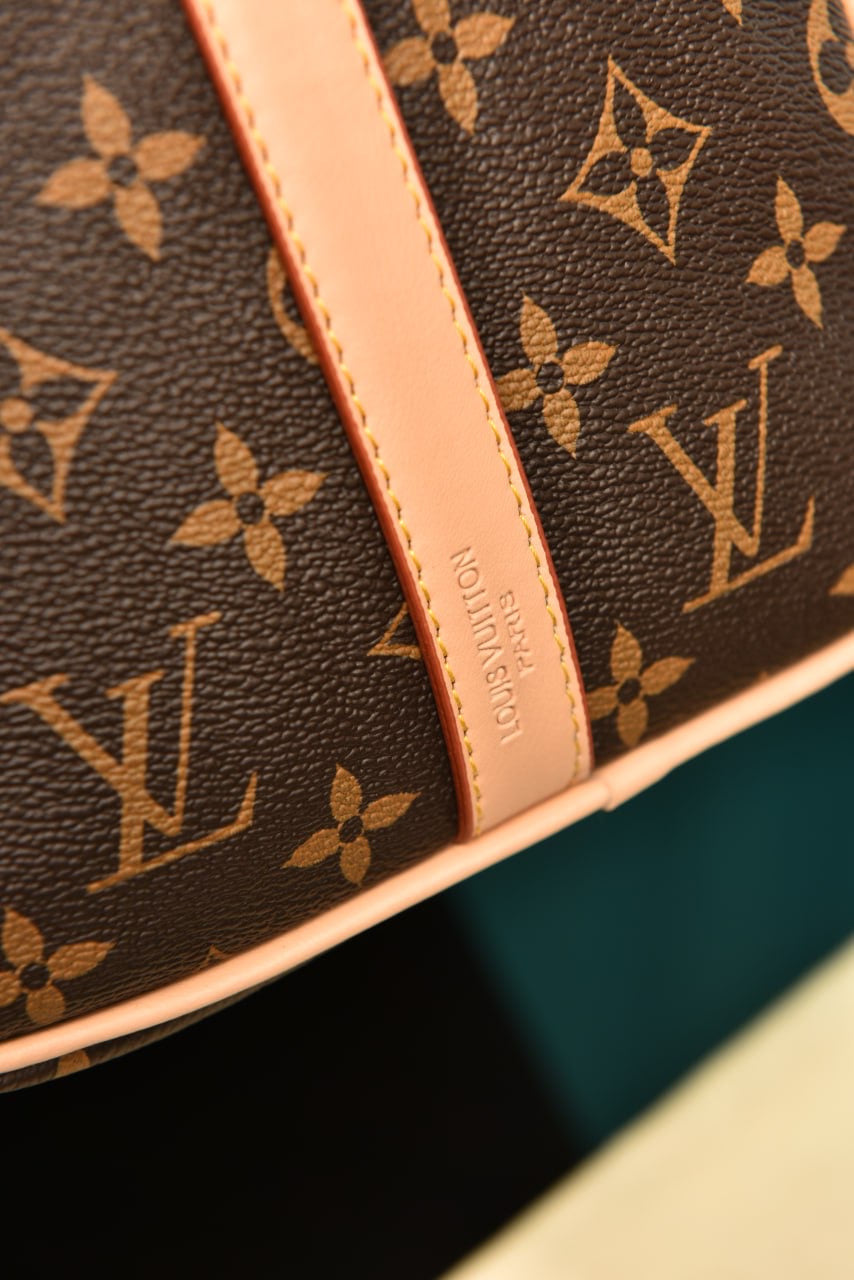 LV Speedy Bandoulliere  monogram  (25cm x 17cm)