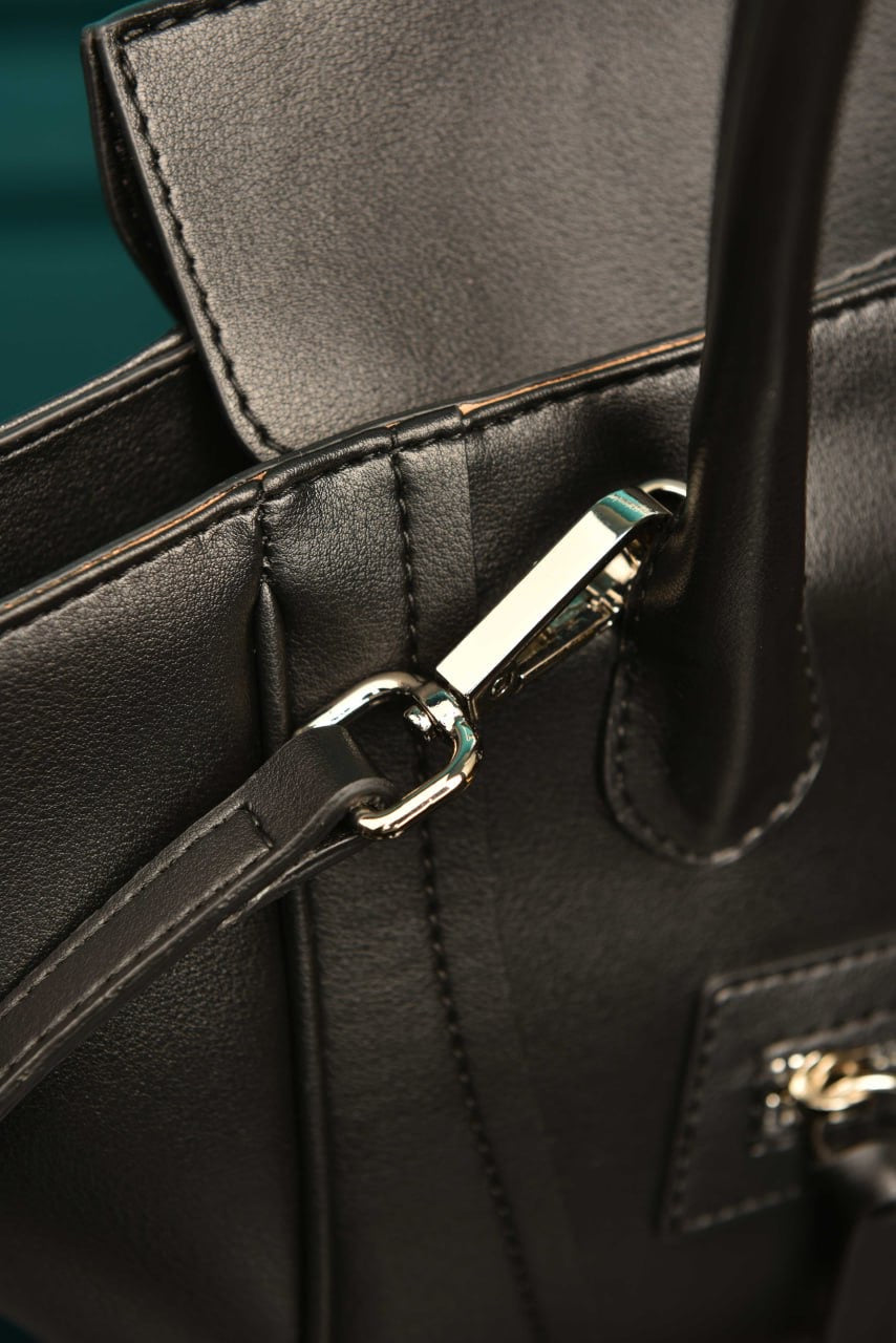 Small new luggage in supple shiny Lambskin(24cm x 15.5cm)