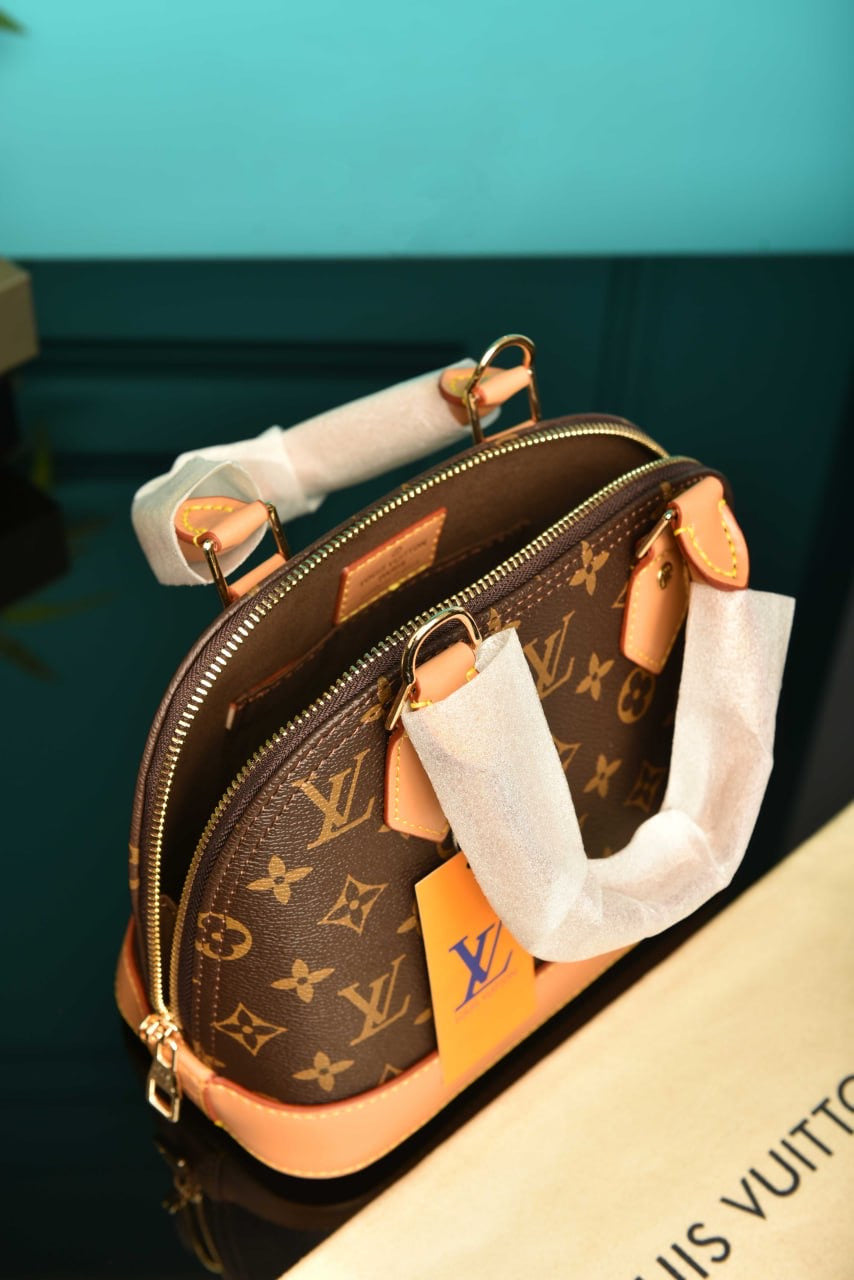 LV ALMA Monogram Brown(Size 28x19)