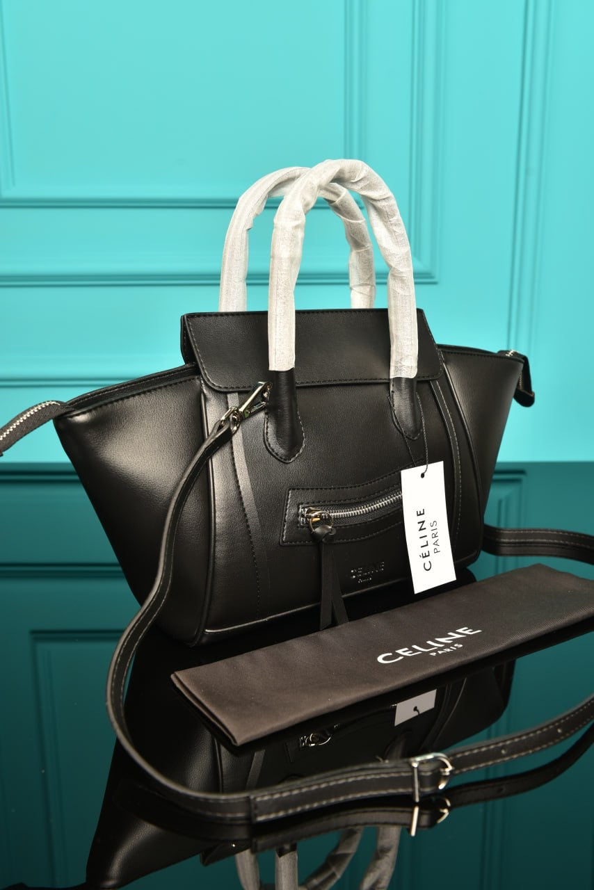 Small new luggage in supple shiny Lambskin(24cm x 15.5cm)