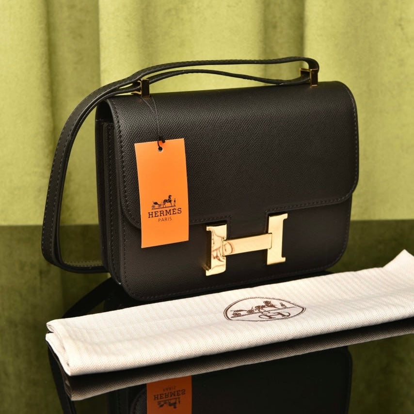 HERMES CONSTANCE BLACK(24cm x 17cm)