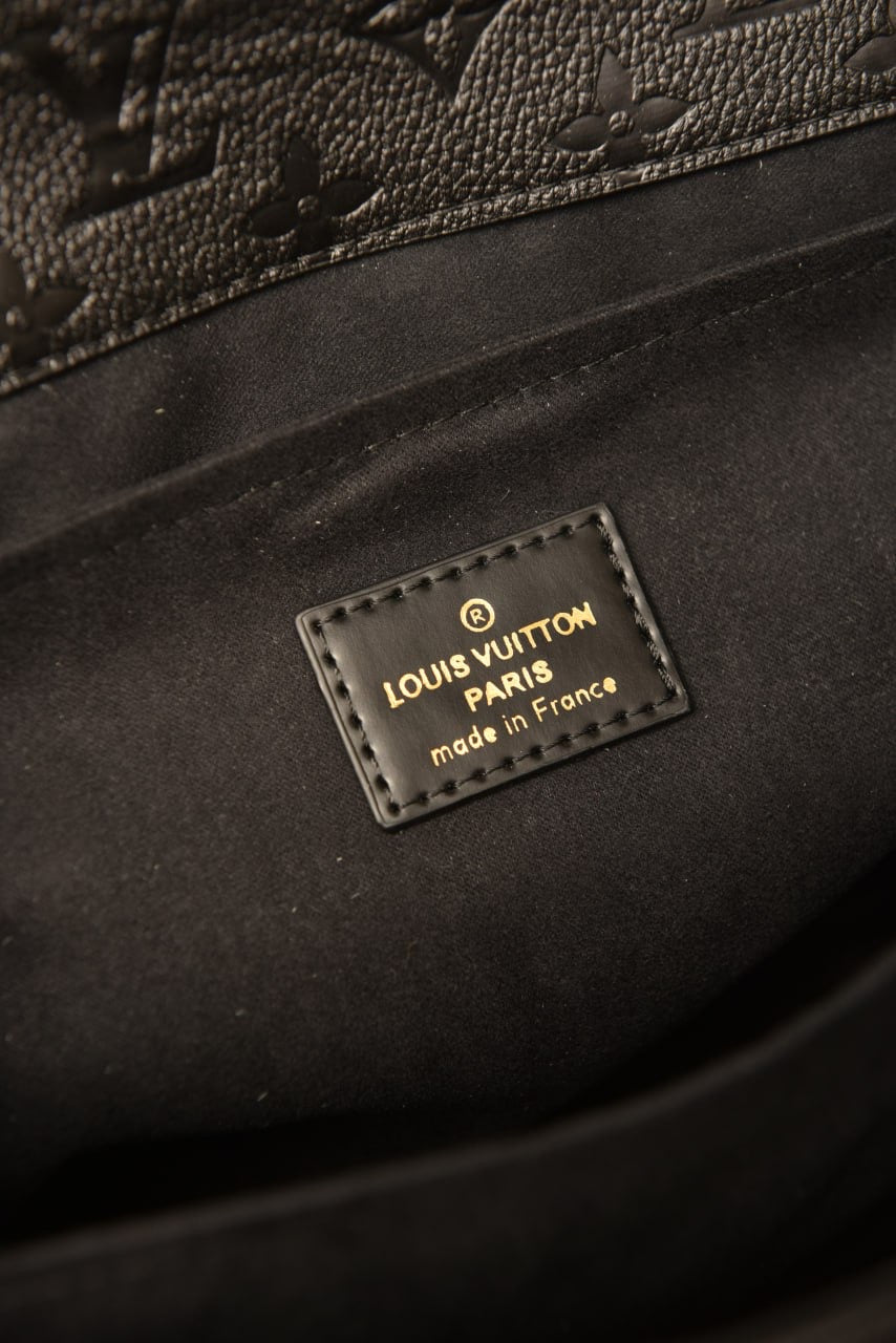 LOUIS VUITTON  METIS MONOGRAM BLACK (25cm x22cm)