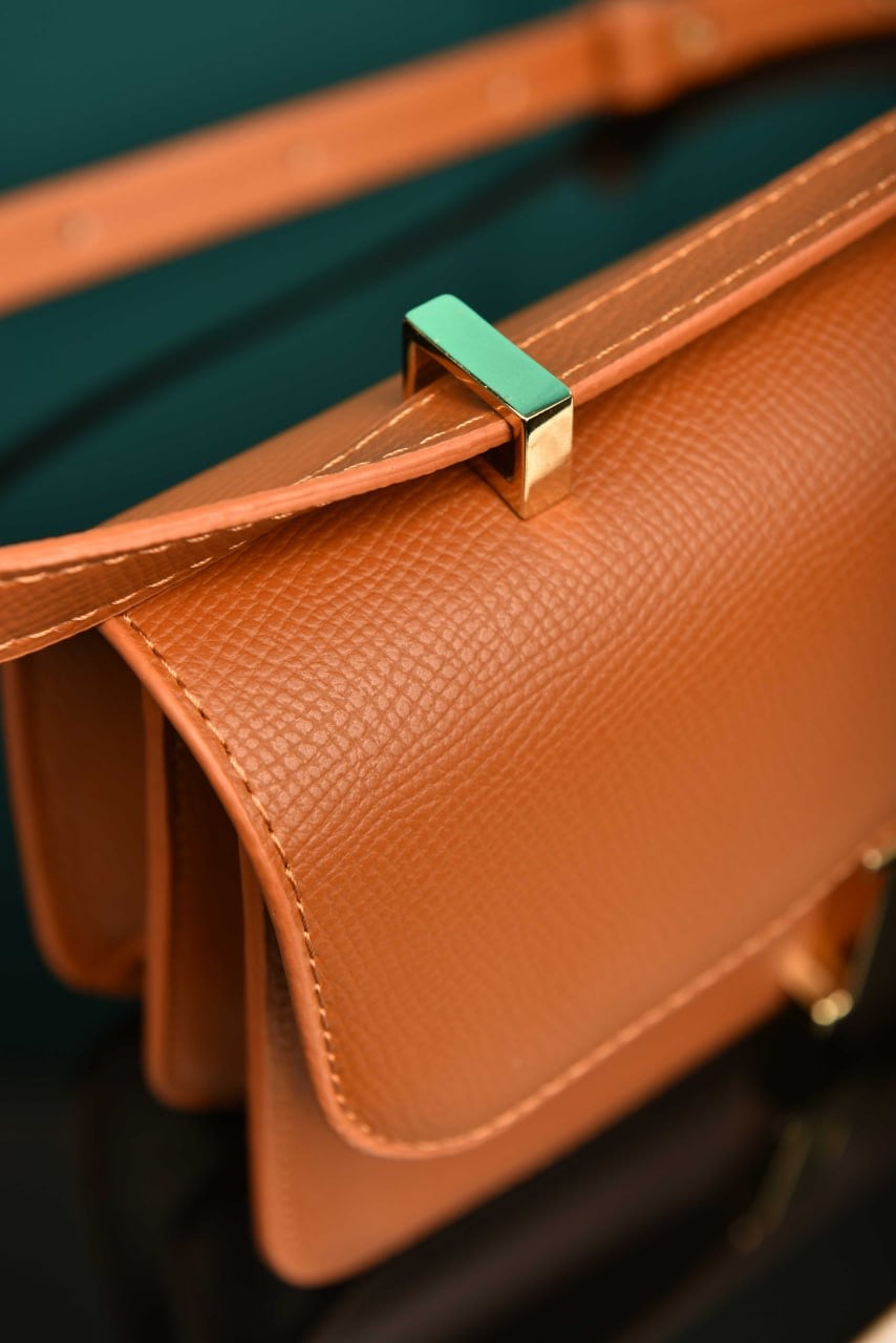 Hermes Constance east-west bag taba(23.5cm x 12cm)