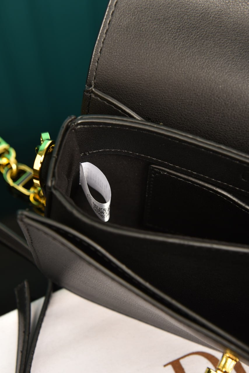 DIOR MEDIUM BAG BLACK (22cm x 15cm)