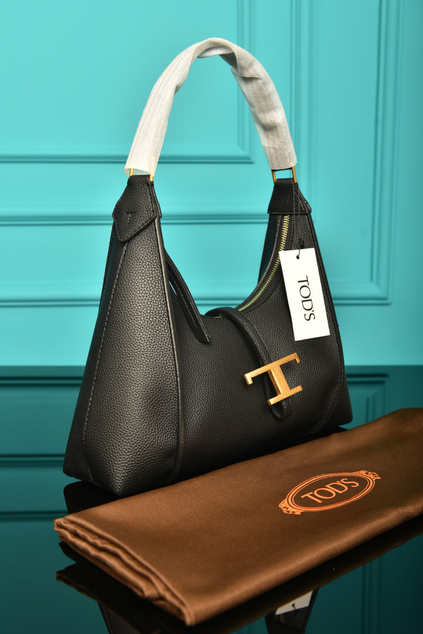 Tod’s shoulder bag black (31cm x 26cm)