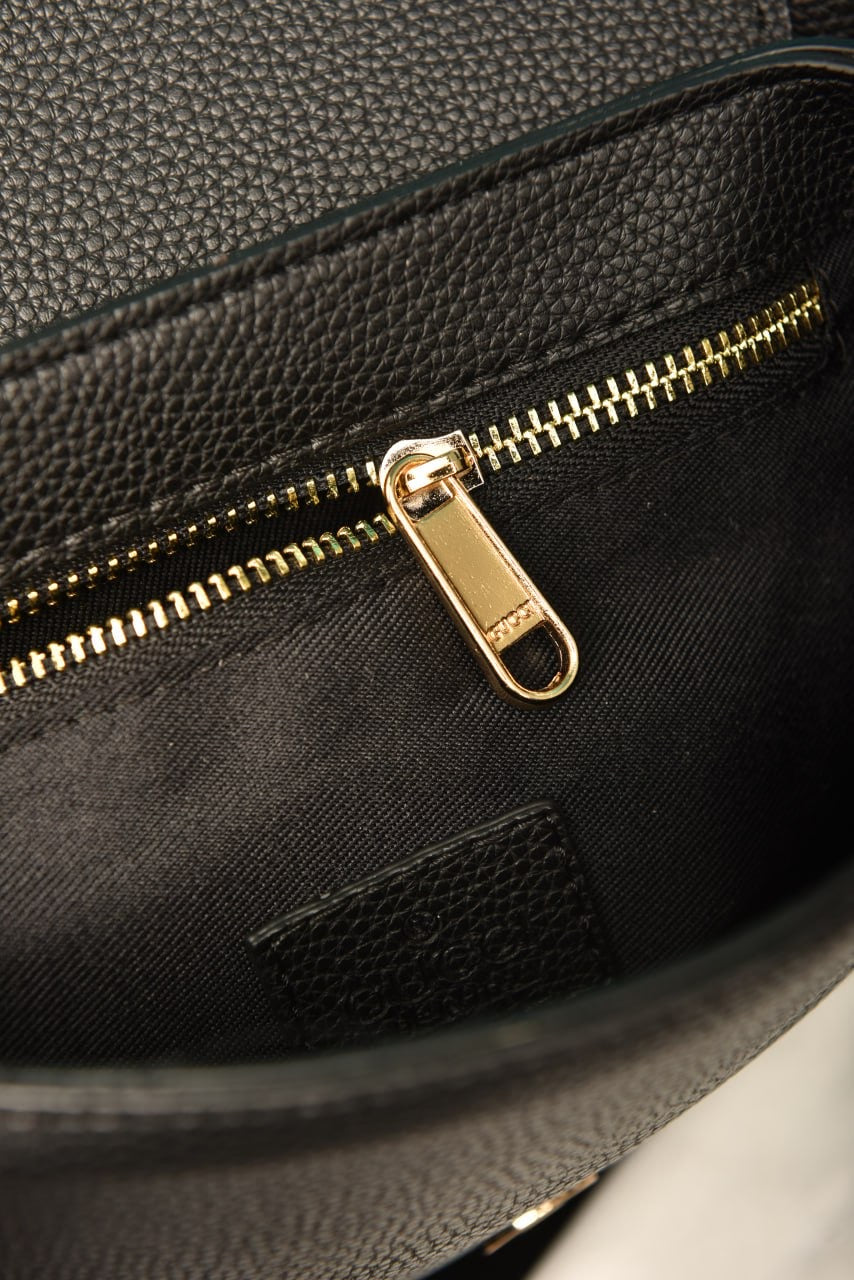 GUCCI SOHO BAG BLACK (21cm x 17cm)