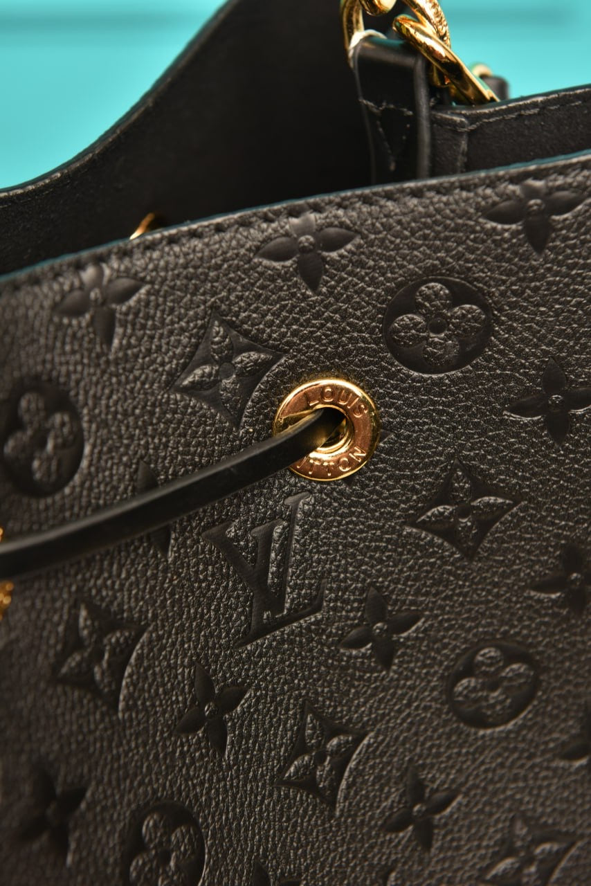 Lv noe noe monogram black(39cm x 27cm)