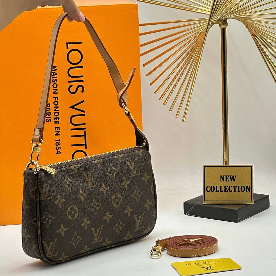 LV POCHETTE MONOGRAM BROWN(22cm x 14cm)