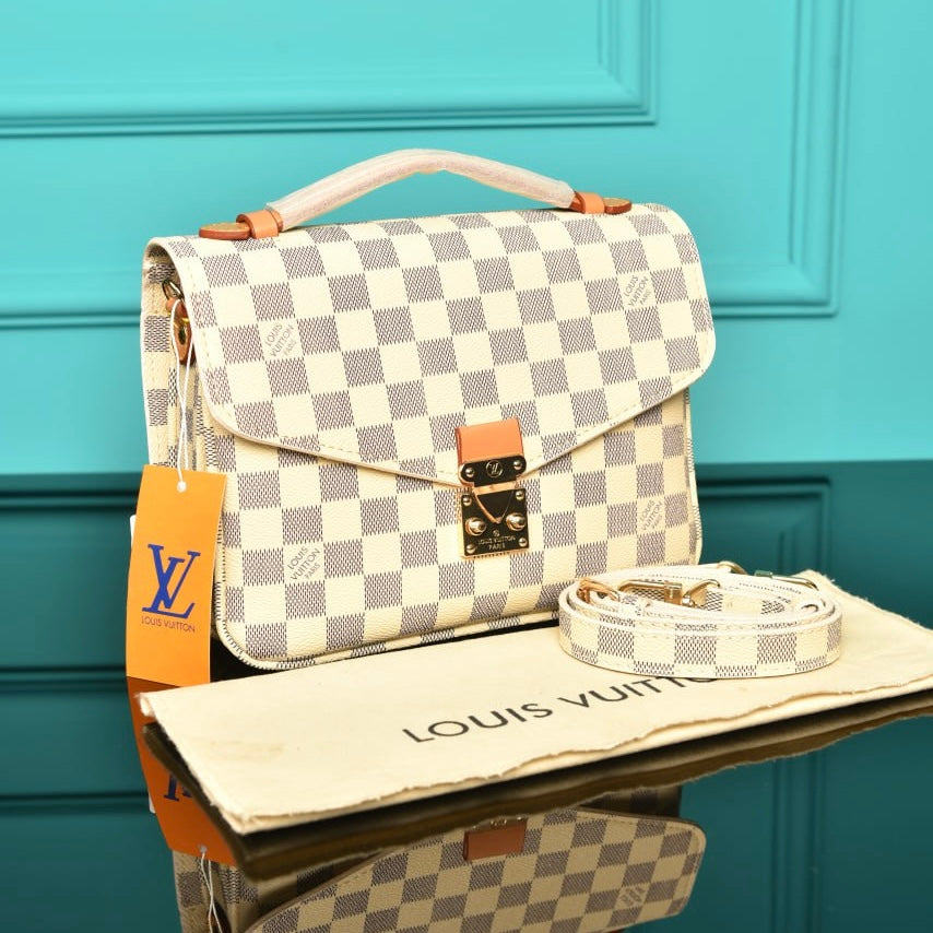 LOUIS VUITTON  METIS DAMIER BEIGE (25cm x22cm)