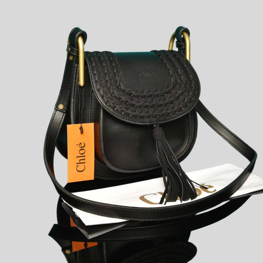 Chloe Hudson black(22.5cm x 22cm)
