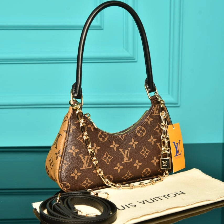 Louis Vuitton catchy pm monogram reverse  (24cm x 10 cm)