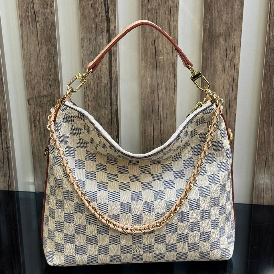 Louis Vuitton multipass damier (27cm x 25cm)