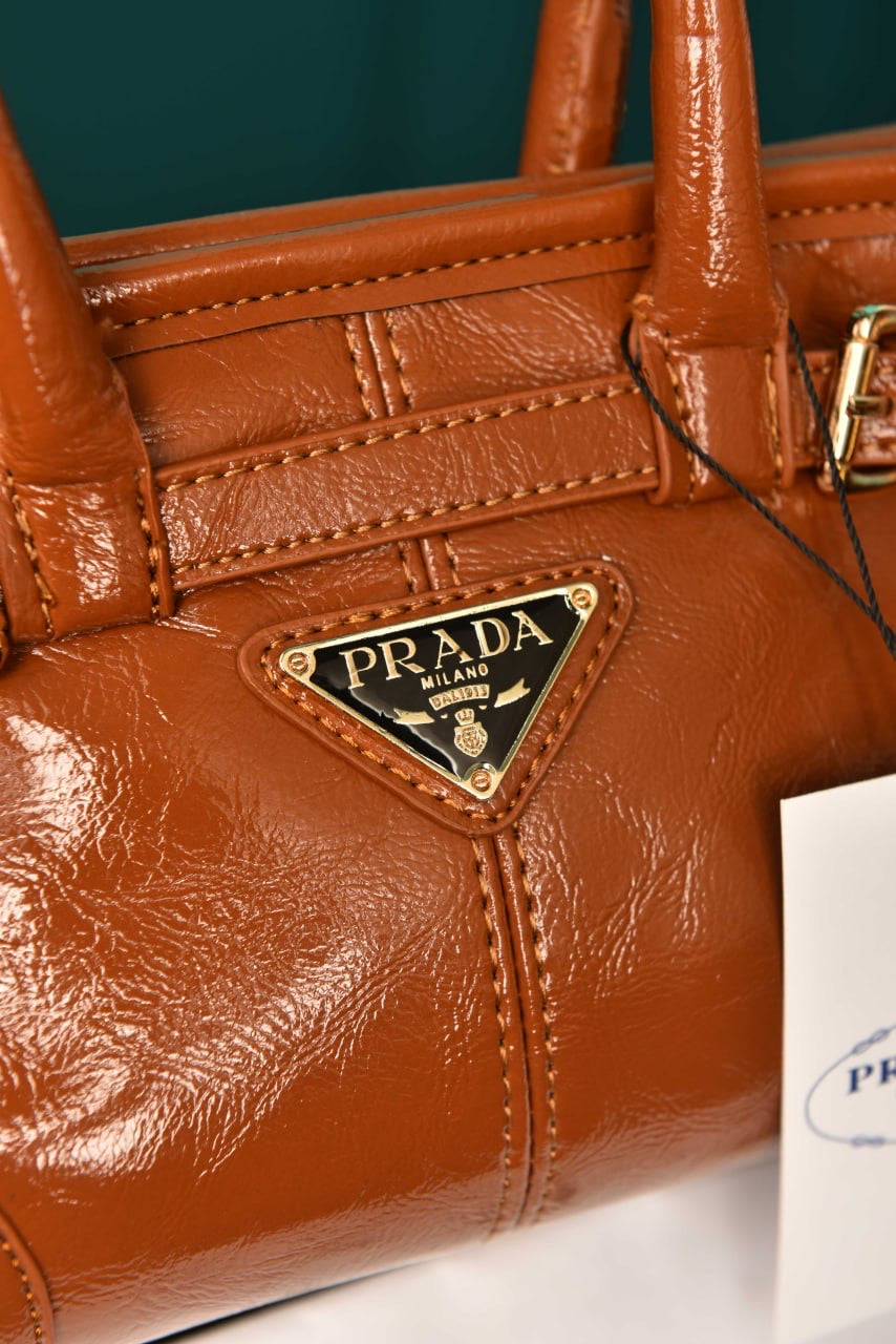 Prada Bonnie brown(32cm x 18cm)