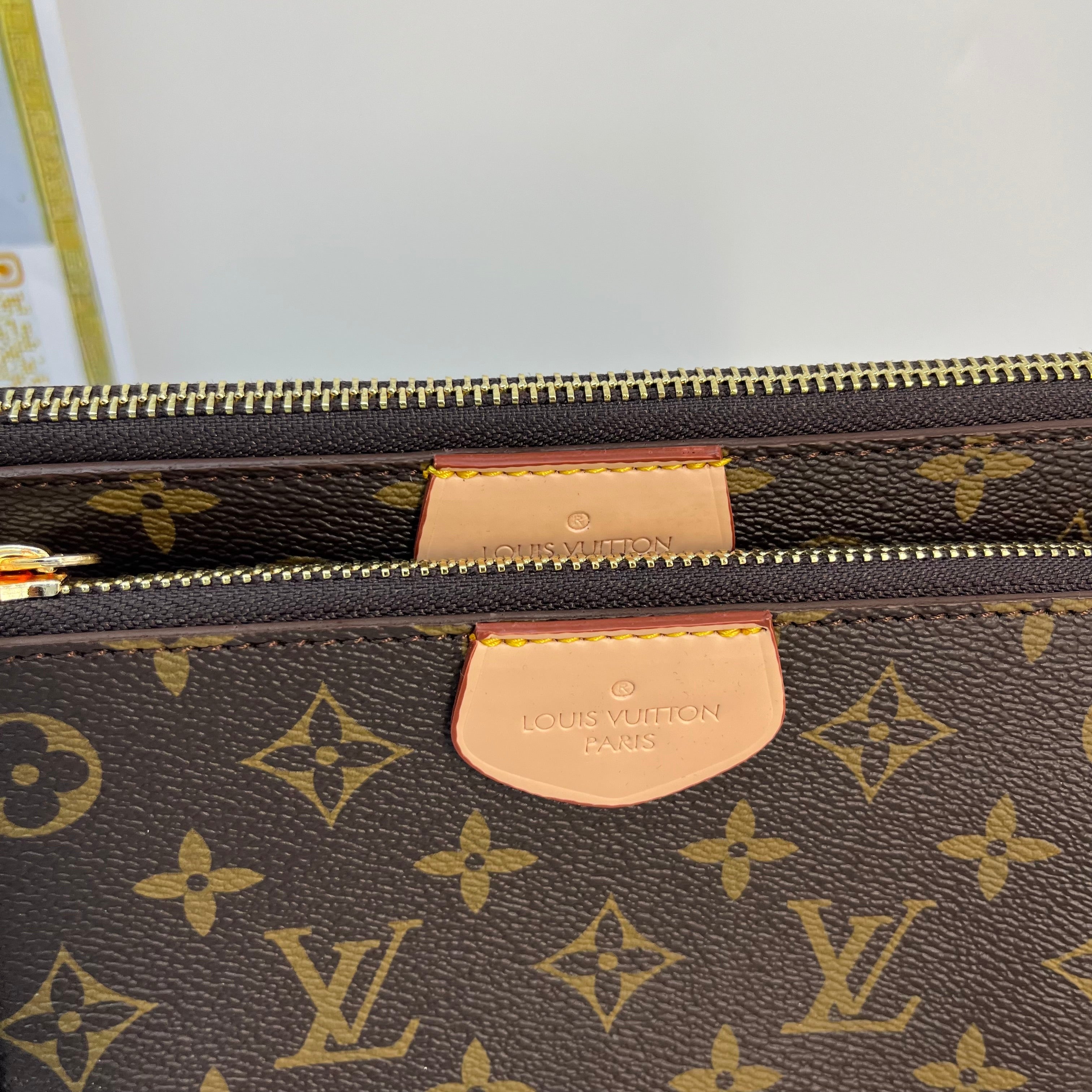 LV MULTI PINK(23cm x 15cm)