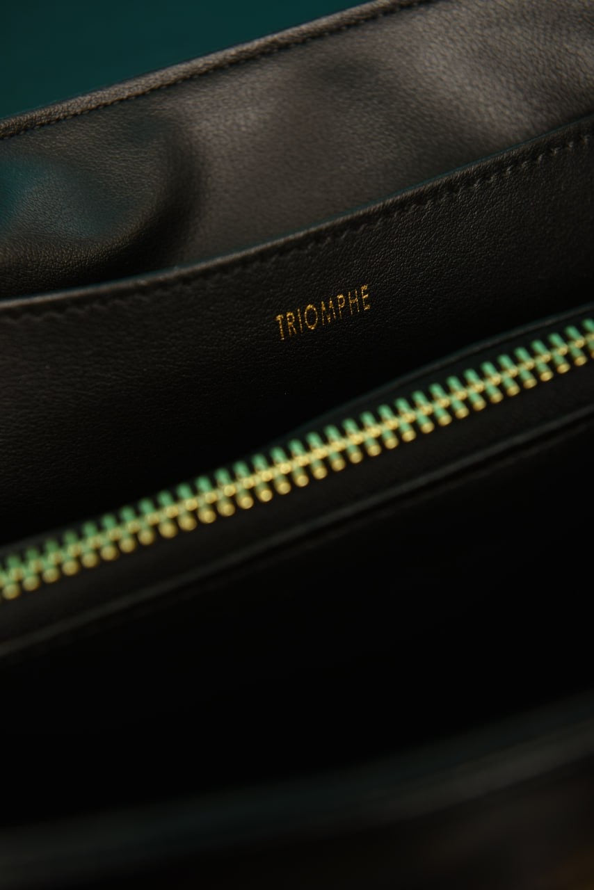 Celine medium nino bag in supple grained calfskin Black(25cm x 17.5cm)