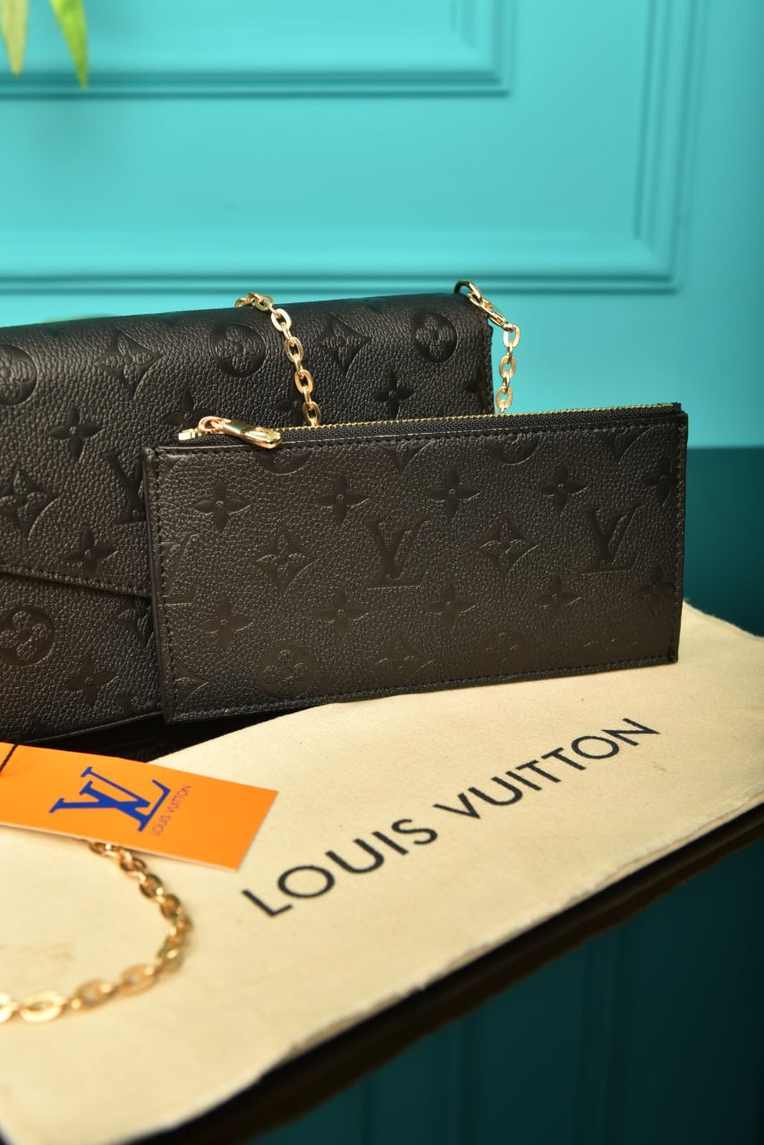 LV Felicie Pochette black monogram(21cm x 12cm)