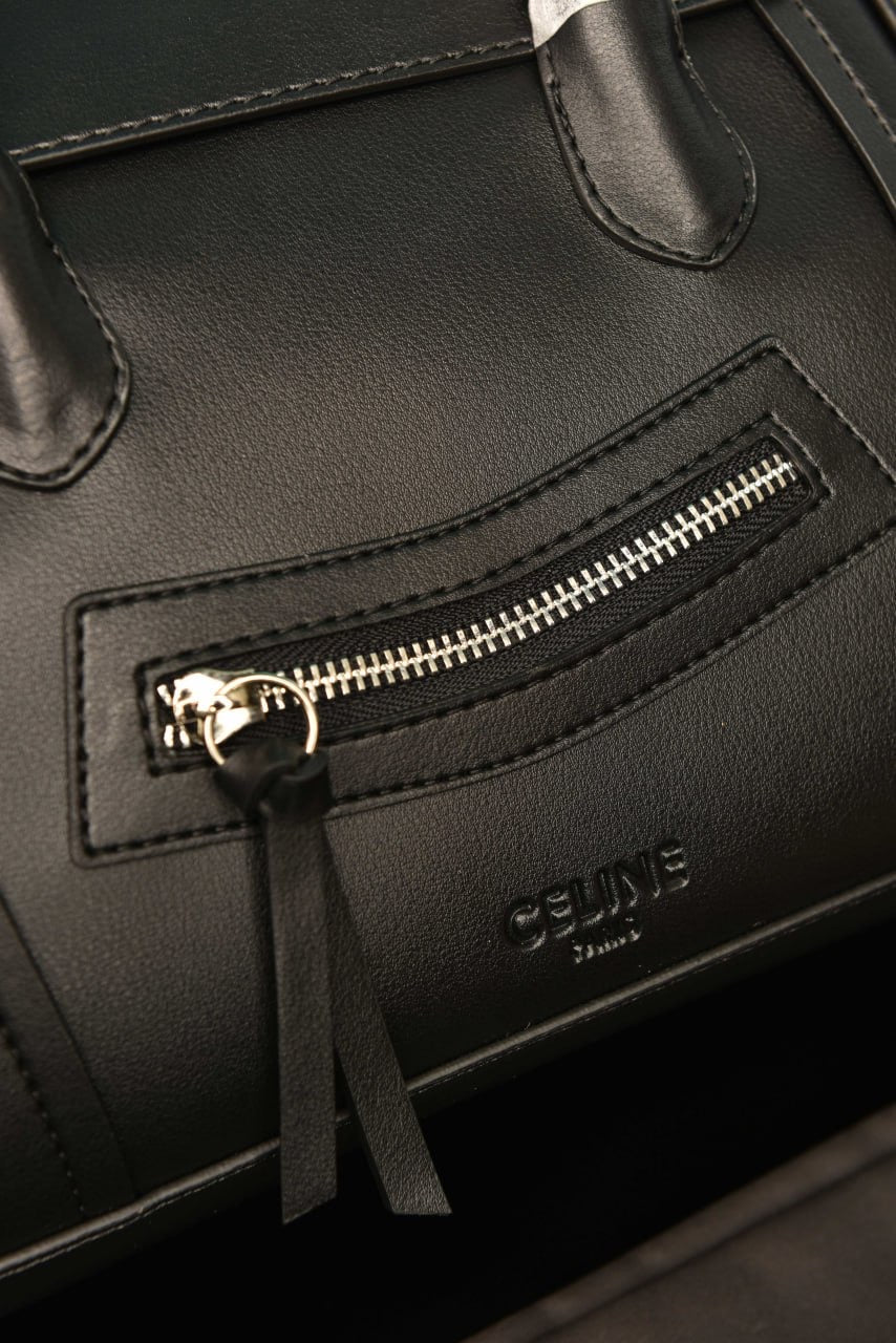 Small new luggage in supple shiny Lambskin(24cm x 15.5cm)