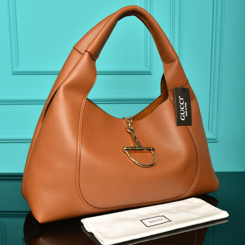 GG softbit maxi shoulder bag taba (46cm x 26cm)
