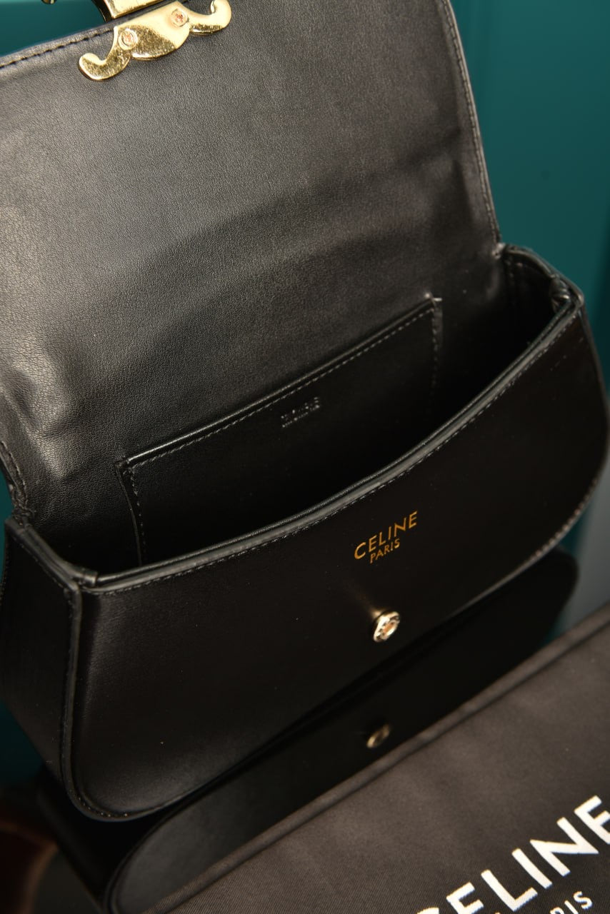 Celine Lola in shiny calfskin black(20cm x 11cm)