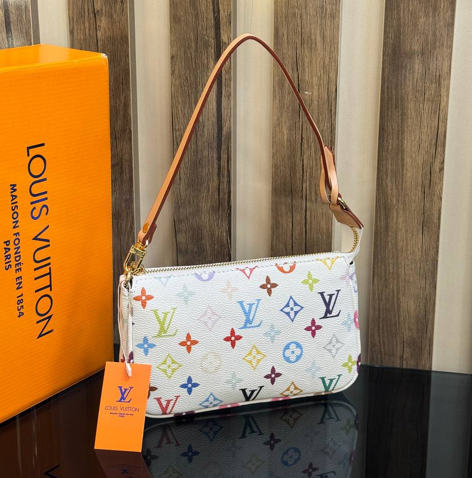 Louıs Vuıtton Pochette monogram colour full