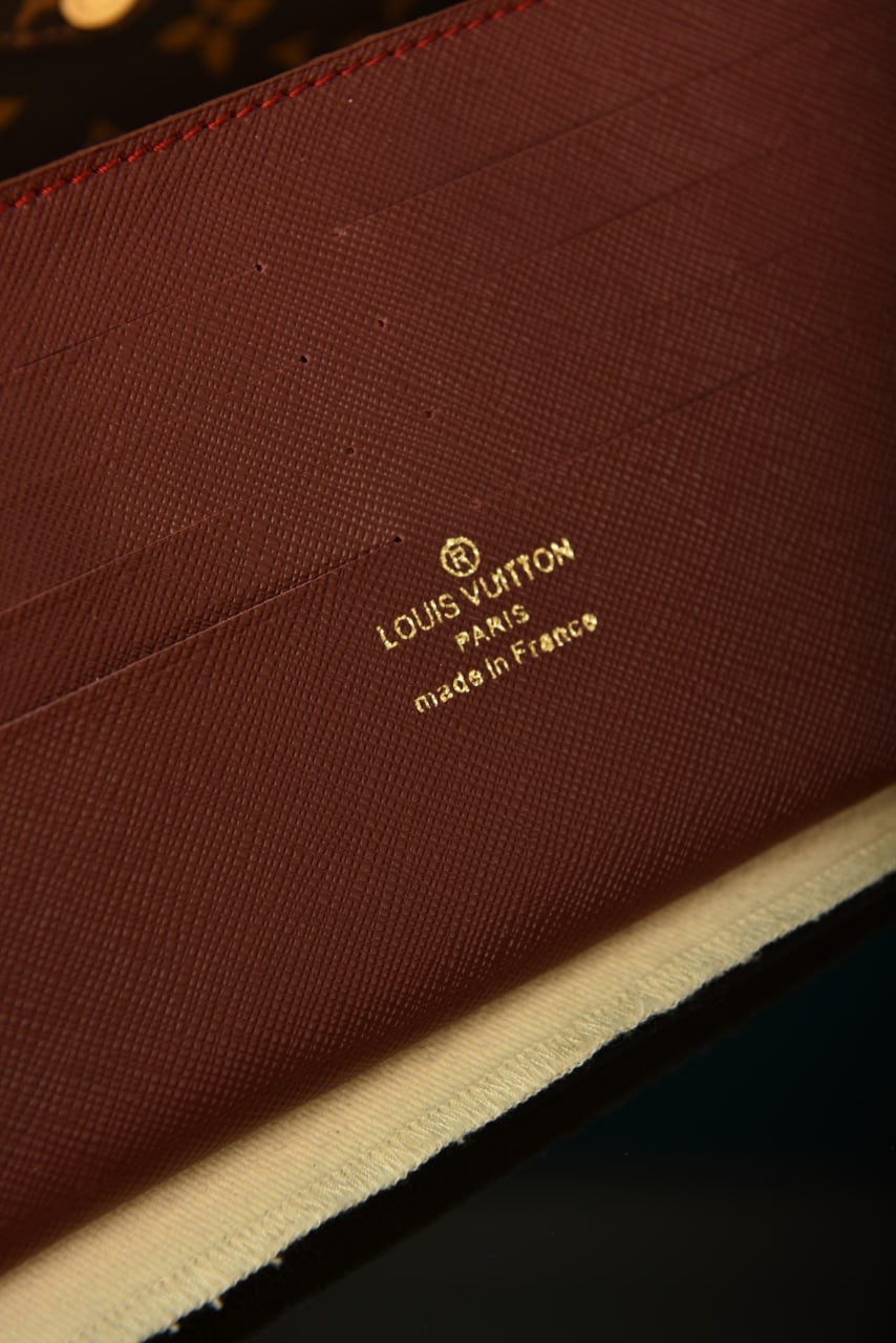 LV Felicie Pochette monogram(21cm x 12cm)