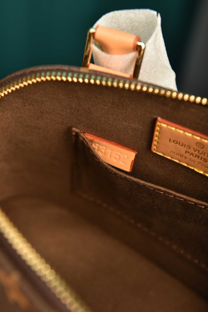 LV ALMA Monogram Brown(Size 28x19)