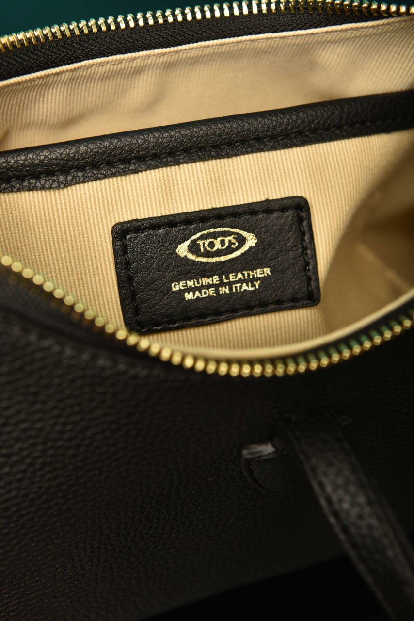 Tod’s shoulder bag black (31cm x 26cm)