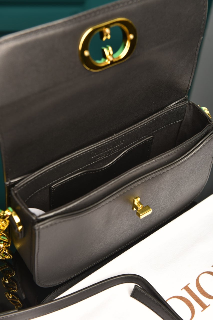 DIOR MEDIUM BAG BLACK (22cm x 15cm)