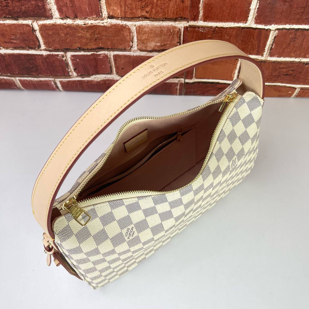 Louis Vuitton slouchy mm bag  damier beige (33cm x 22cm)