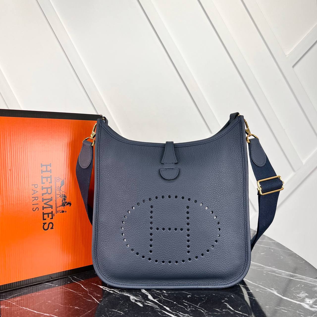 Hermes Evelyne navy blue  big size( 30cm x 29cm)