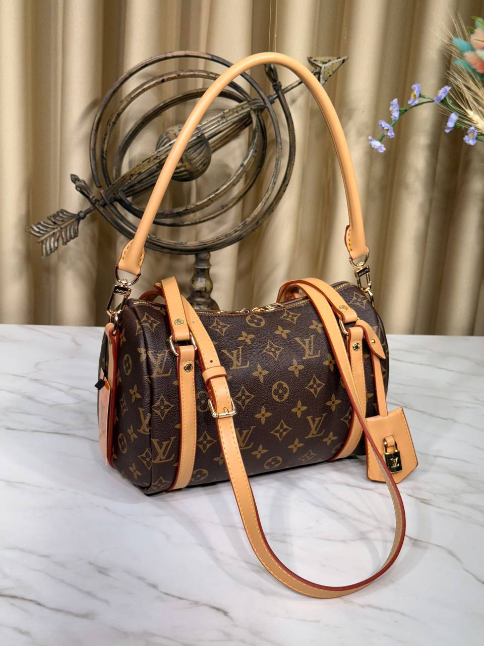 Louis Vuitton express pm monogram(25cm x 17cm)
