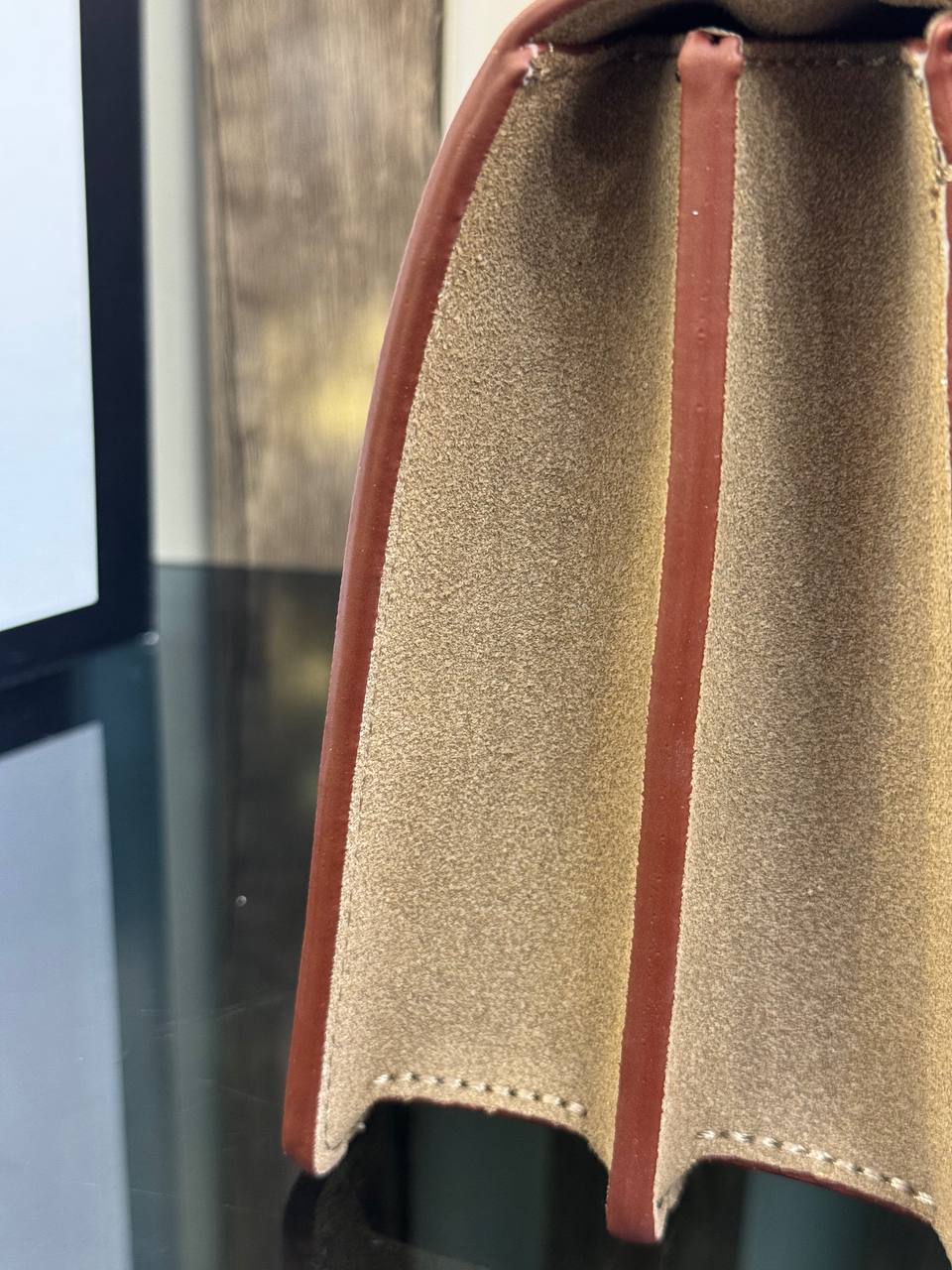 GUCCI DIONYSUS (MEDIUM SIZE BROWN(28x17)