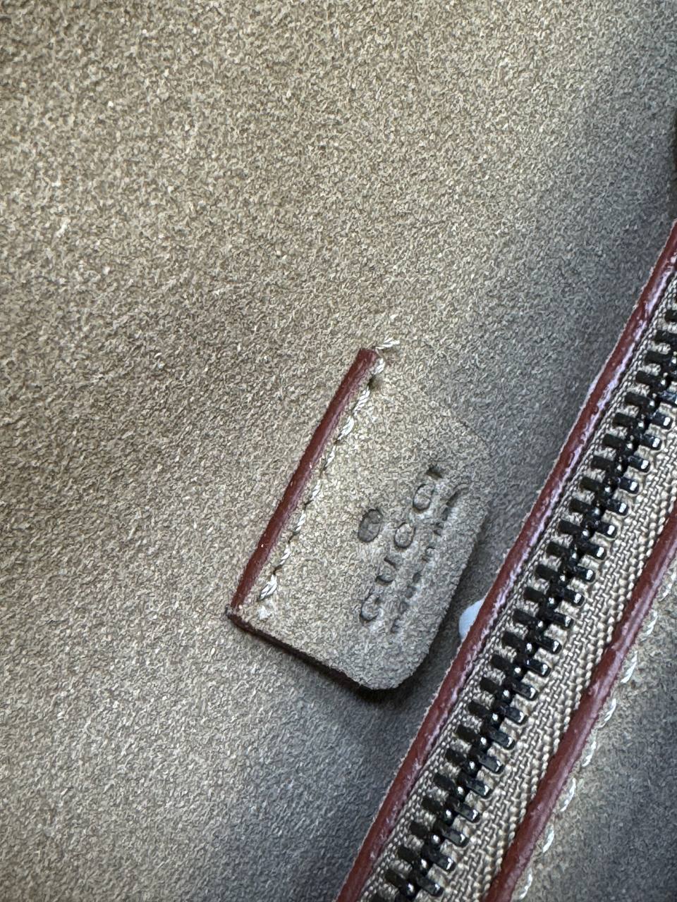 GUCCI DIONYSUS (MEDIUM SIZE BROWN(28x17)