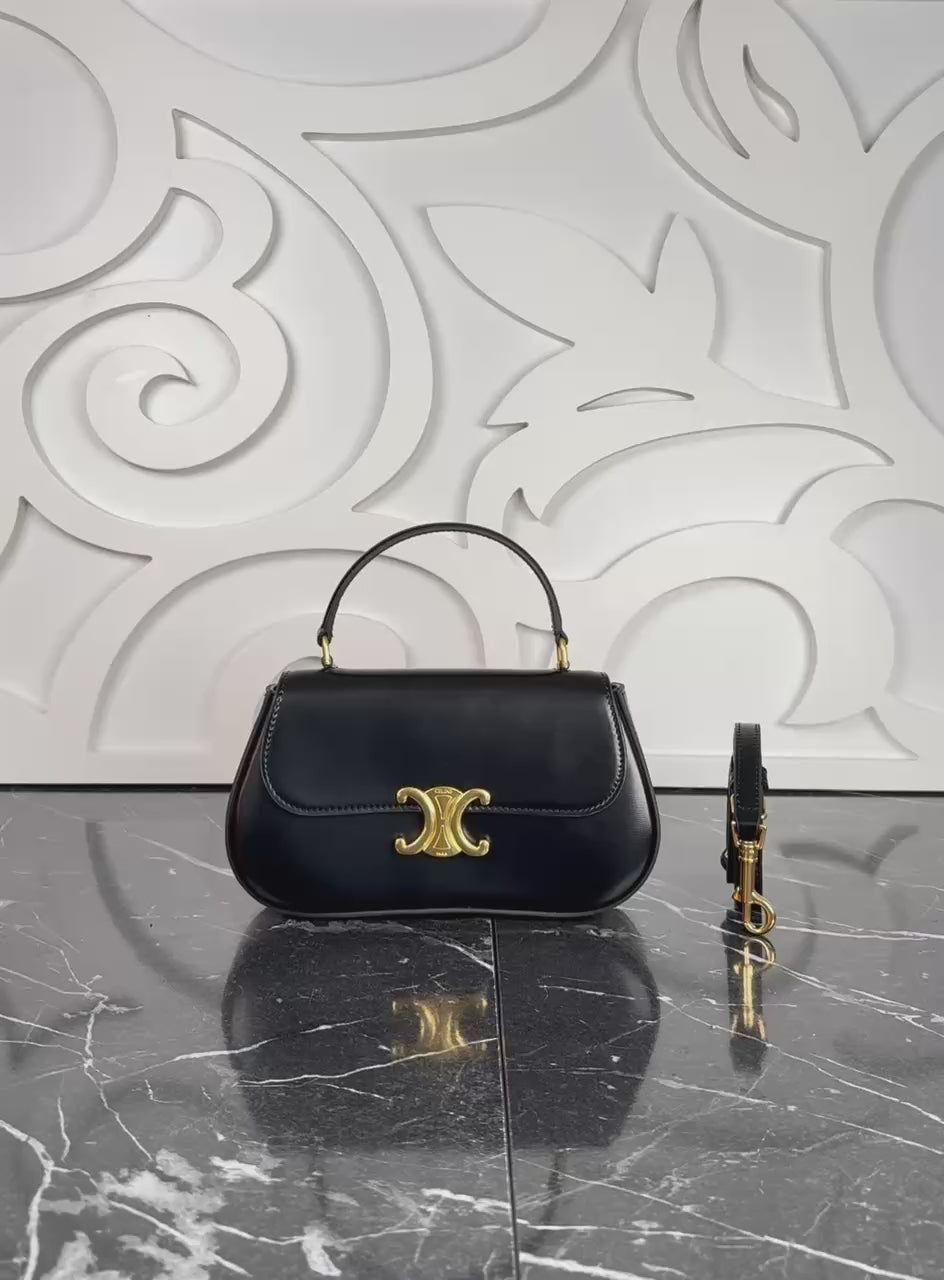 Celine Lola in shiny calfskin black(20cm x 11cm)