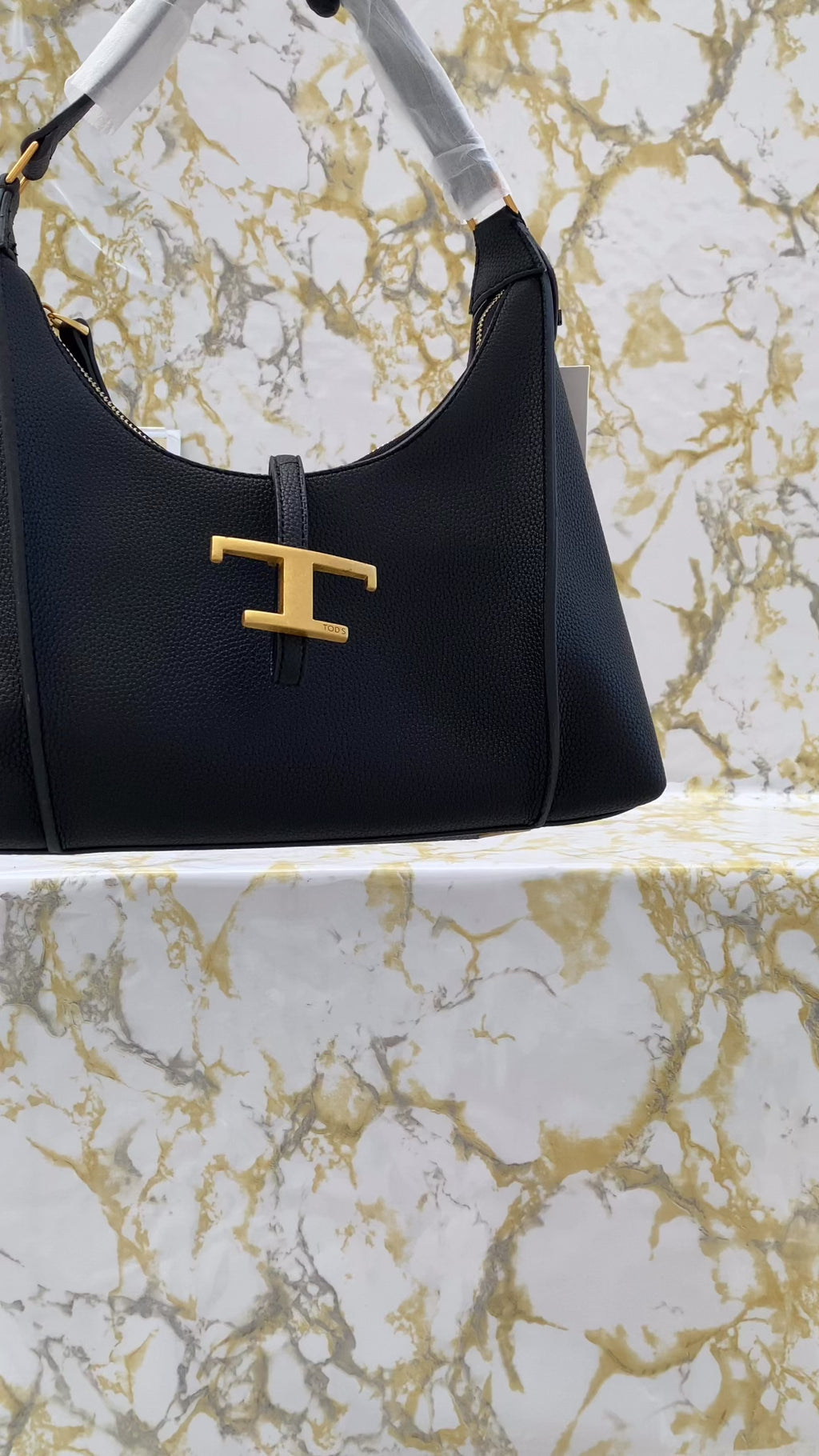 Tod’s shoulder bag black (31cm x 26cm)