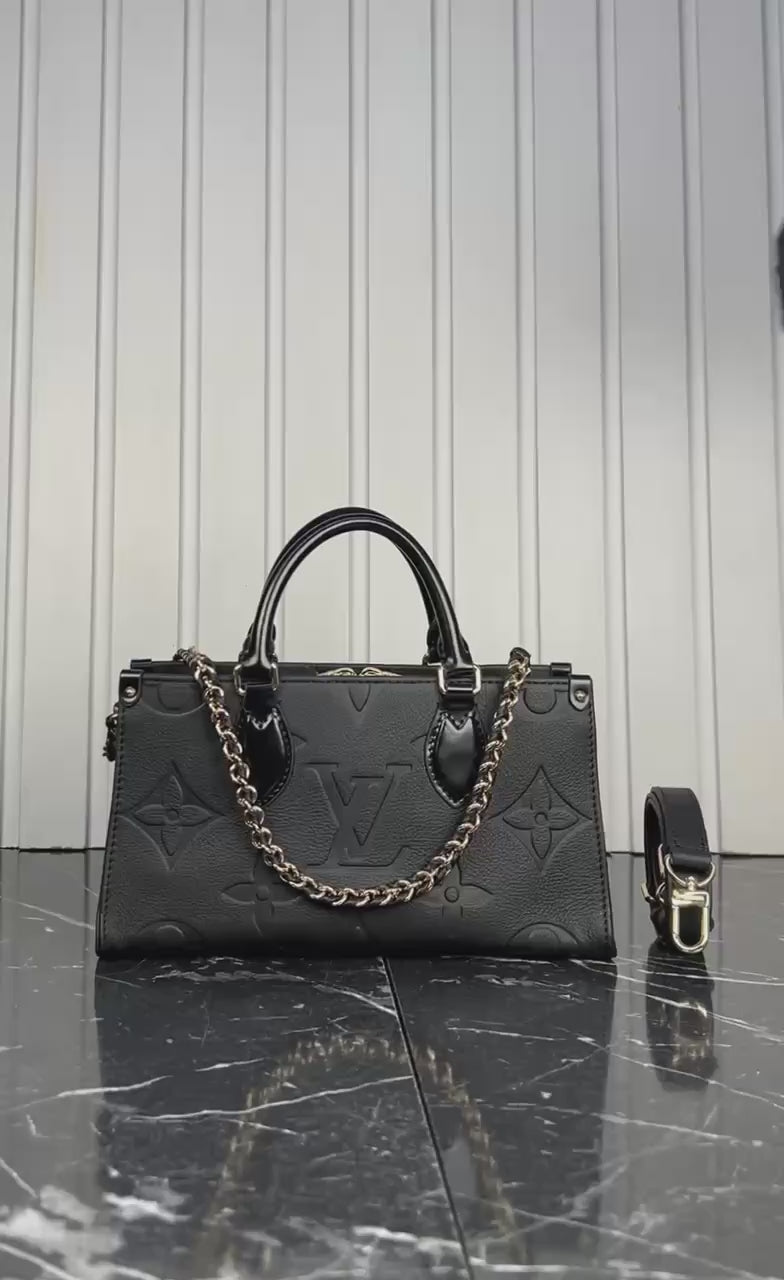 Louis Vuitton On The Go East West(25cm x 13cm)