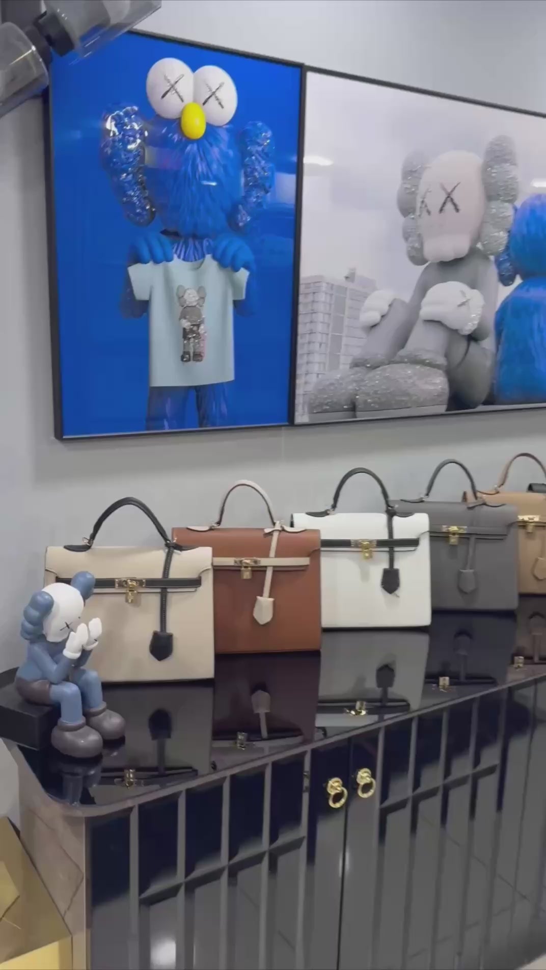 Hermes Kelly white-black  ( 30x24)