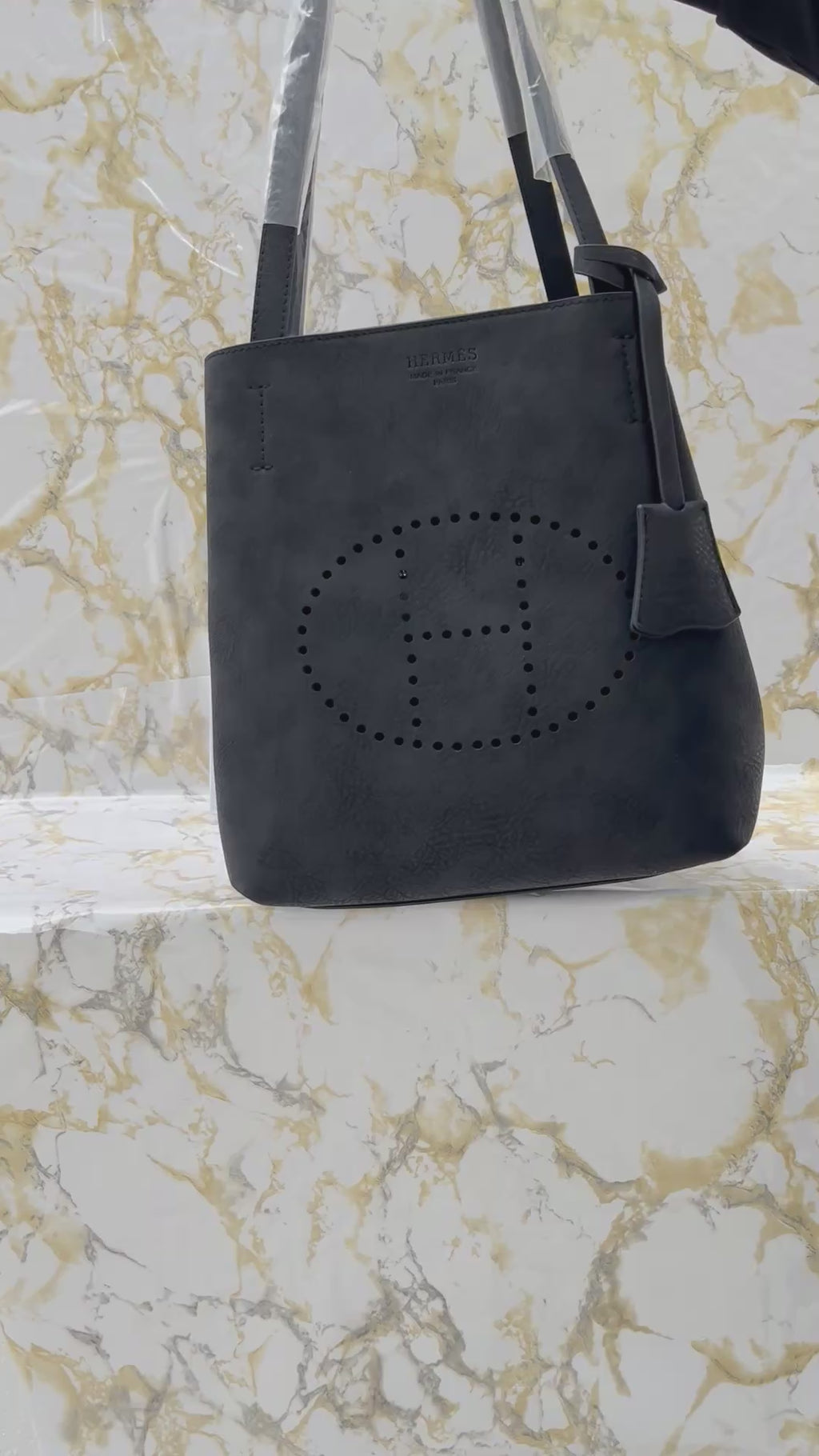 HERMES BLACK(30cm x 27cm)