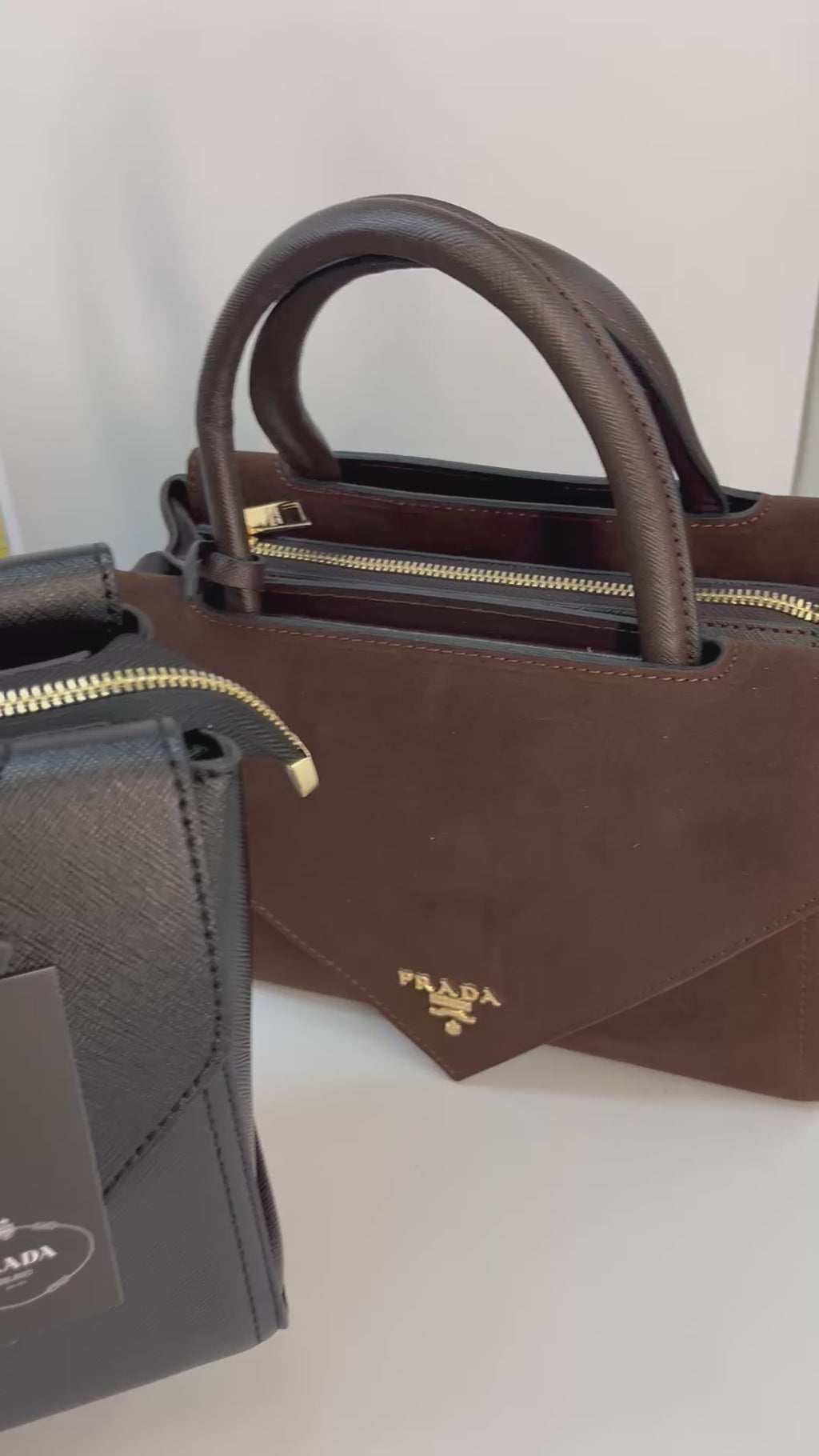 PRADA BLACK (28cm x 19cm)